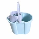 Frente del empaque de Tobo con Escurridor y Ruedas Home Clear - 15 Litros